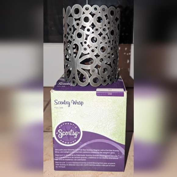 Scentsy "Lili" Warmer Wrap New in Box - Picture 3 of 7